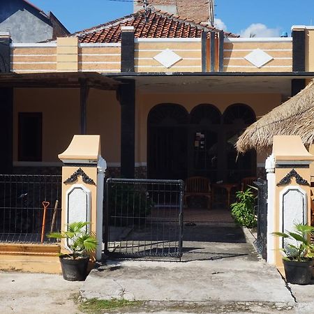 Arriani Homestay Karimunjawa Exterior foto